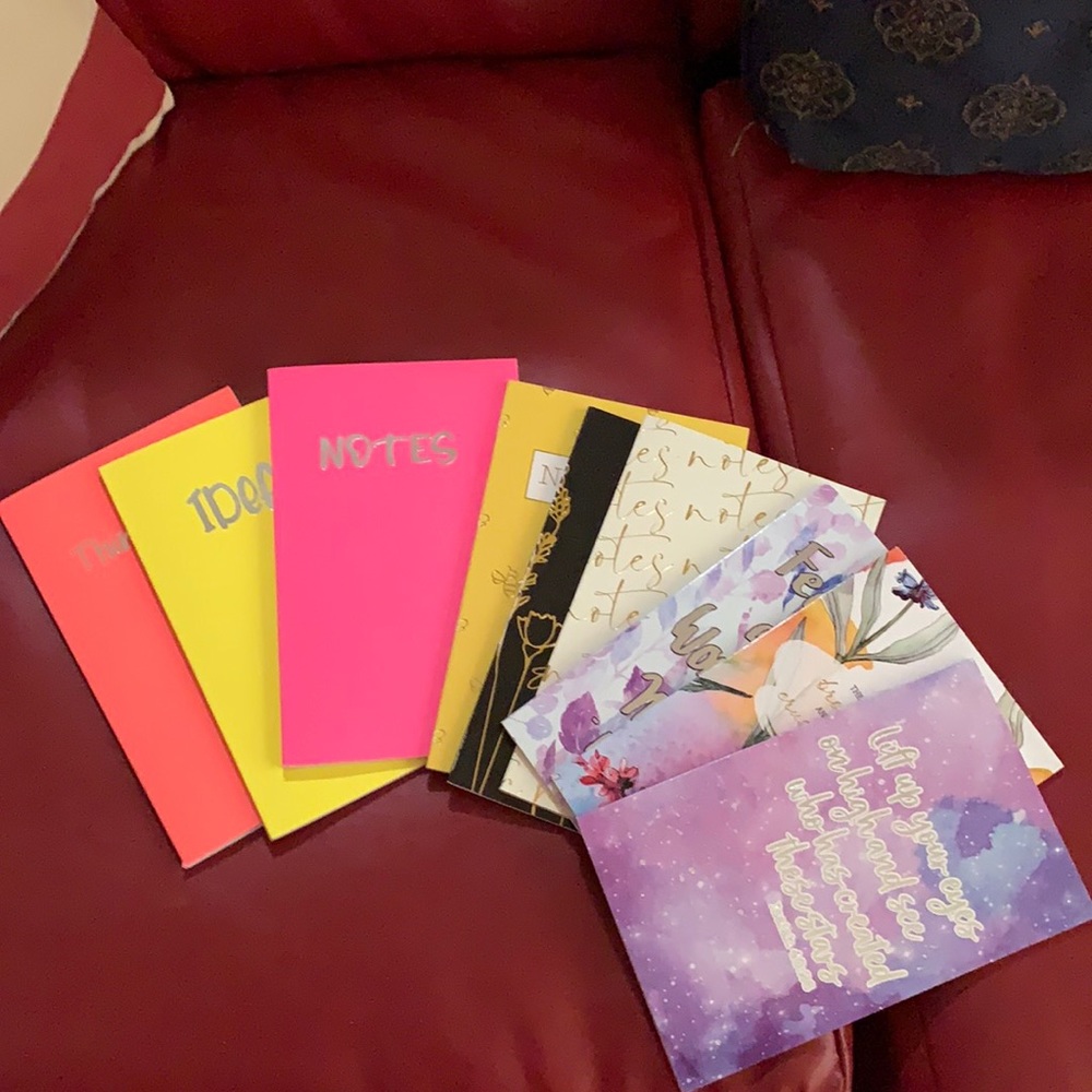 Note books - Picture 2 of 12